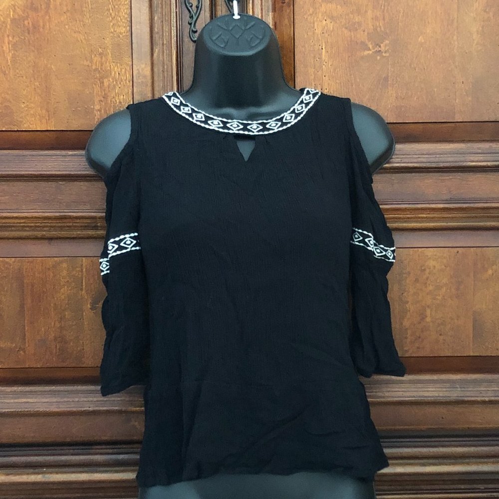 Off-The-Shoulder Classy Black Shirt